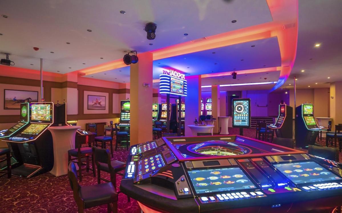 Hotel Orpheus - Casino And Spa Pamporovo Luaran gambar